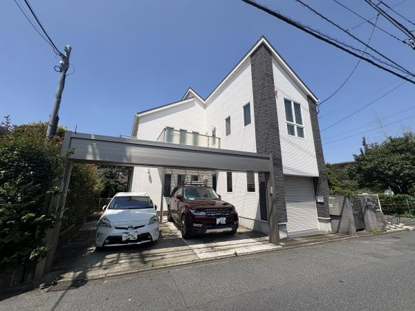 世田谷区成城　中古一戸建て