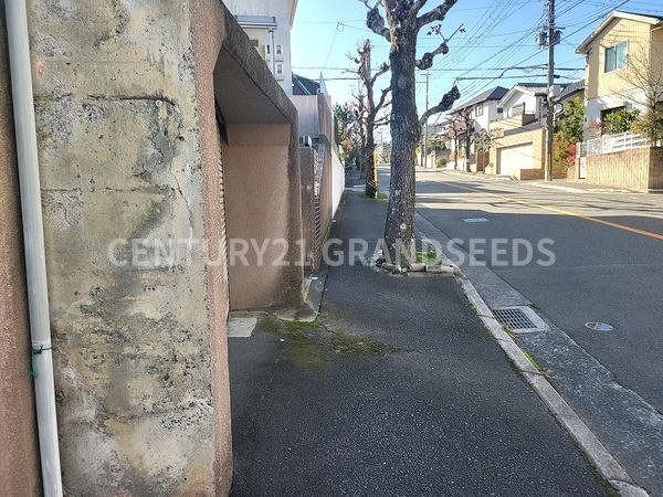 高槻市日吉台四番町の土地