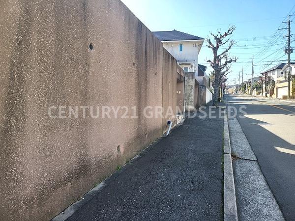 高槻市日吉台四番町の土地