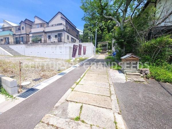 高槻市古曽部町３丁目の土地