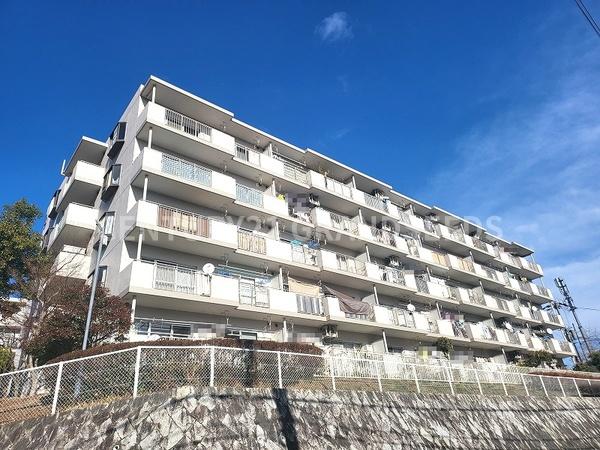 若山台第三住宅８号棟