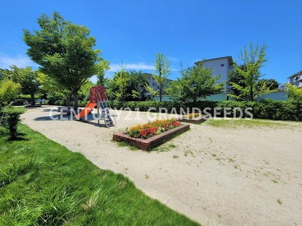 高槻市柳川町２丁目の土地(柳川公園)