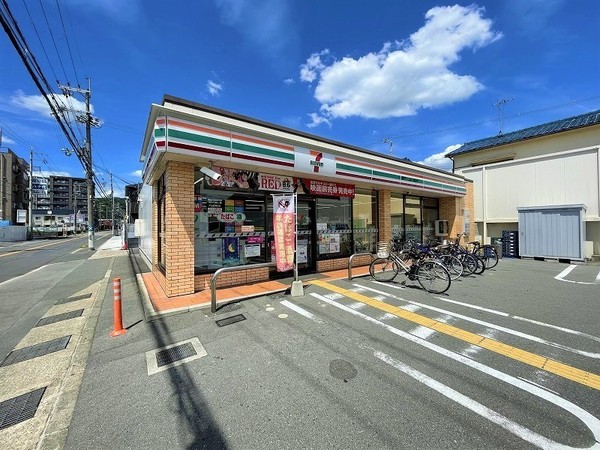 大和サニーハイツ高槻2棟(セブンイレブン高槻野田2丁目店)