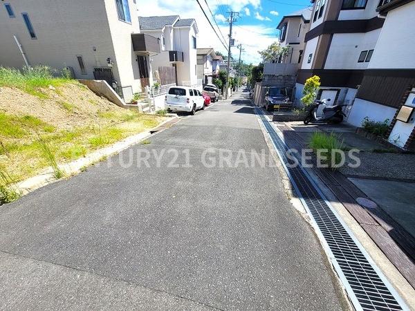 高槻市安岡寺町５丁目の土地