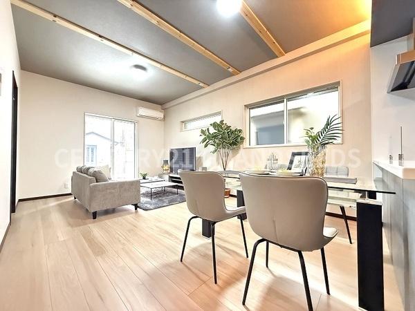 高槻市深沢町１丁目の中古一戸建