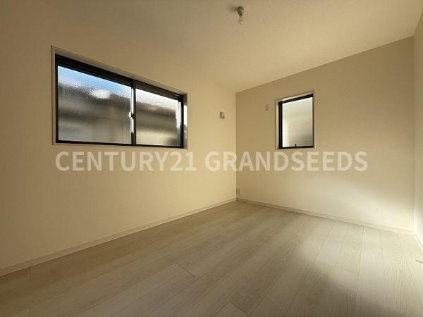 高槻市津之江町１丁目の新築一戸建