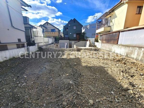 高槻市安岡寺町５丁目の土地