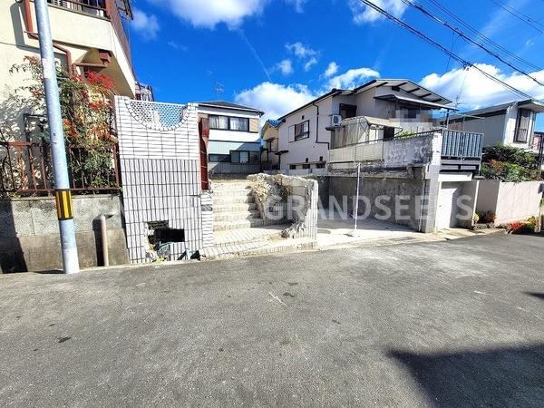 高槻市安岡寺町５丁目の土地