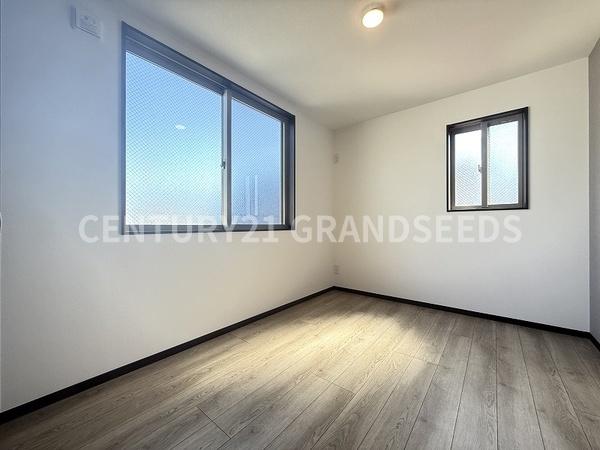 高槻市寿町１丁目の新築一戸建