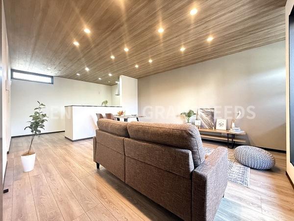 高槻市寿町１丁目の新築一戸建