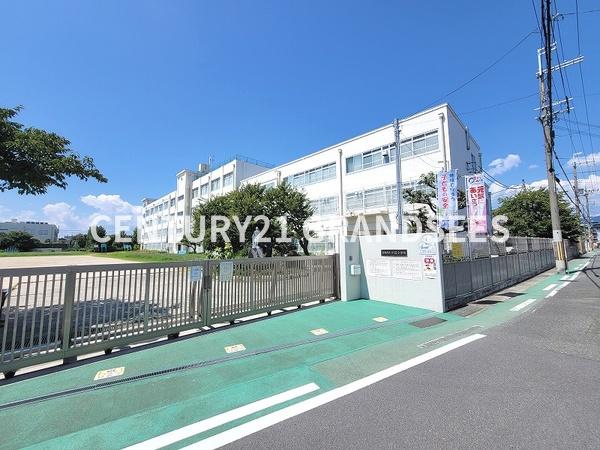 高槻市川西町1丁目の土地(高槻市立川西小学校)