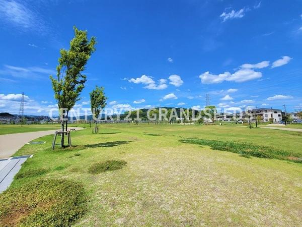 高槻市安満西の町の土地(安満遺跡公園)