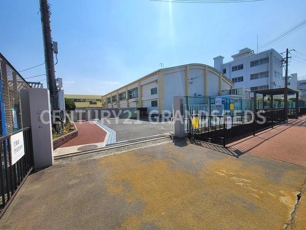 高槻市唐崎中3丁目の中古一戸建て(三箇牧認定こども園)