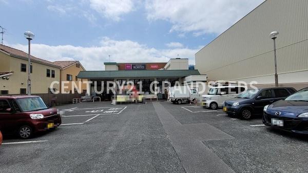 高槻市松が丘4丁目の新築一戸建(KOHYO松が丘店)