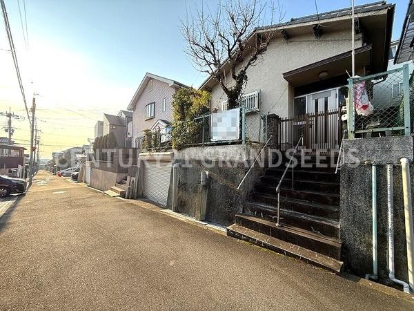 高槻市安岡寺町５丁目の土地