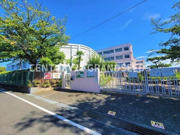 高槻市栄町2丁目の土地(高槻市立寿栄小学校)