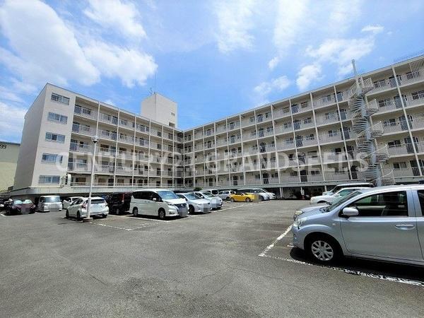 さんくれーる高槻二棟