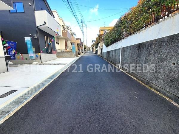 高槻市安岡寺町２丁目の新築一戸建