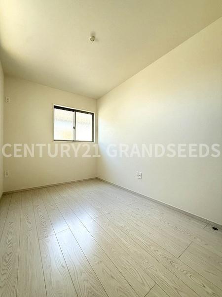 高槻市西冠１丁目の新築一戸建