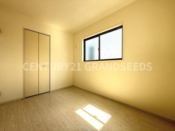 高槻市西冠１丁目の新築一戸建