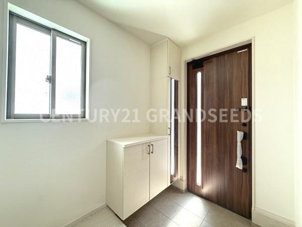 高槻市西冠１丁目の新築一戸建