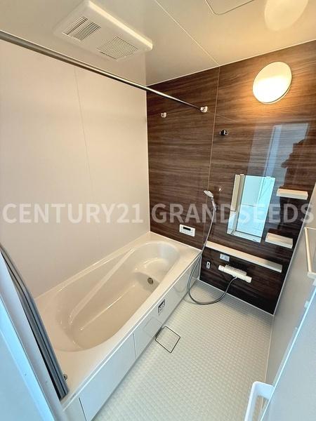 高槻市西冠１丁目の新築一戸建