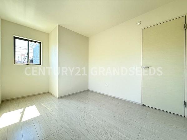 高槻市西冠１丁目の新築一戸建