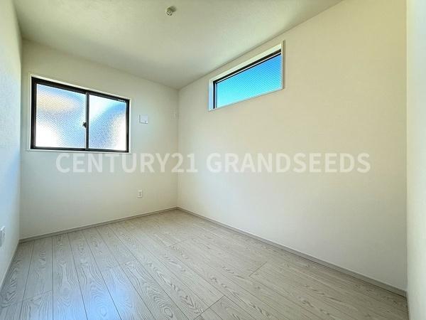 高槻市西冠１丁目の新築一戸建