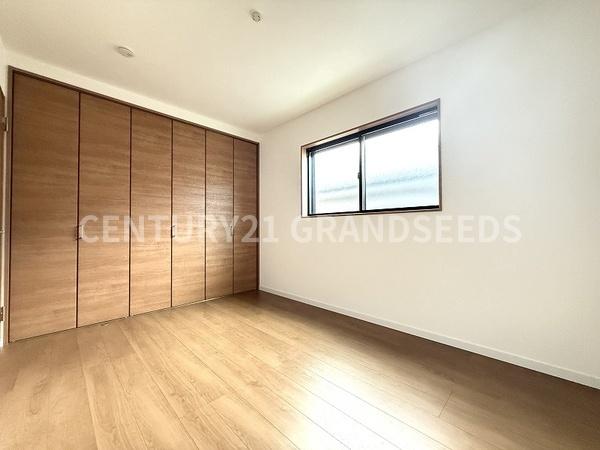 高槻市栄町２丁目の新築一戸建