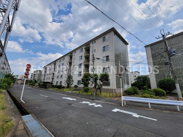水無瀬青葉ハイツ８号棟