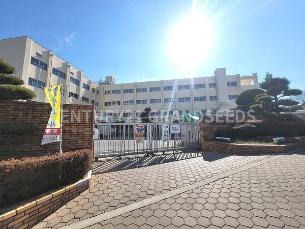 高槻市氷室町５丁目の新築一戸建(高槻市立南平台小学校)