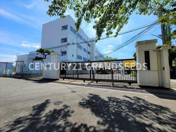 高槻市真上町４丁目の土地(高槻市立真上小学校)