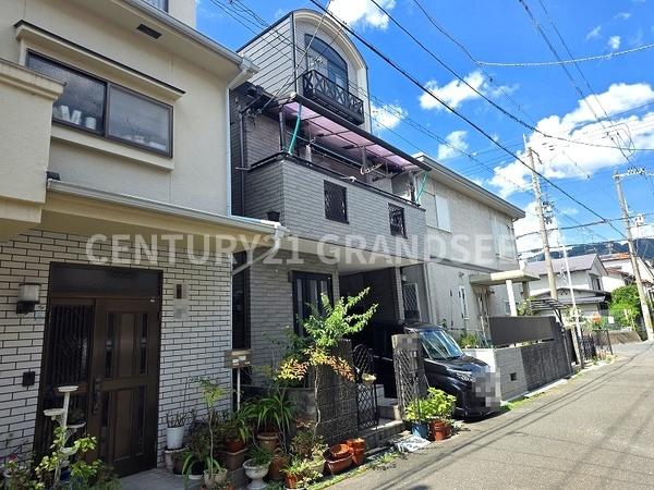 高槻市淀の原町の中古一戸建て