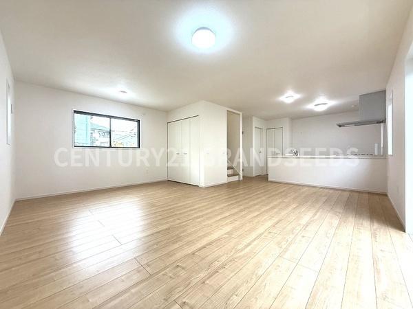 高槻市南平台１丁目の新築一戸建