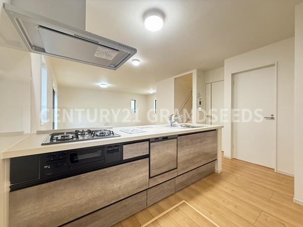 高槻市南平台１丁目の新築一戸建