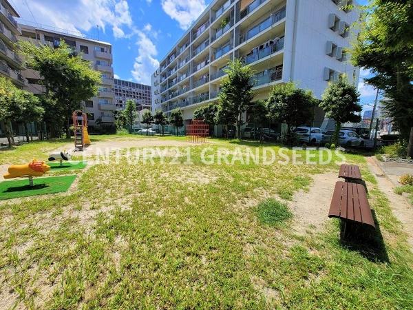 レオ高槻(古曽部町二丁目ばら公園)