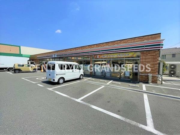 高槻市奥天神町２丁目の土地(セブンイレブン高槻日吉台口店)