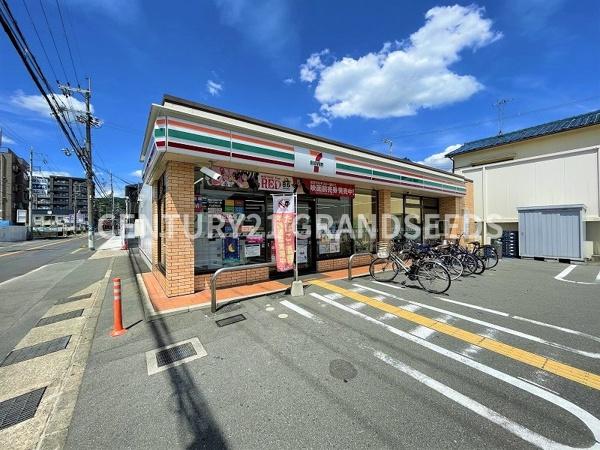 大和サニーハイツ高槻３棟(セブンイレブン高槻野田2丁目店)