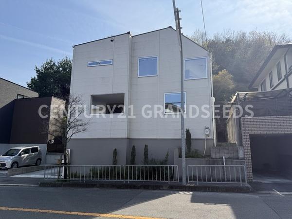 高槻市南平台３丁目の中古一戸建