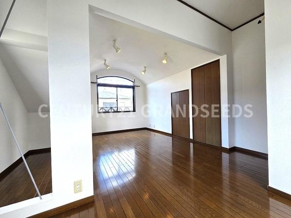 高槻市淀の原町の中古一戸建て