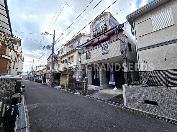 高槻市淀の原町の中古一戸建て