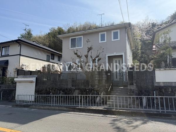 高槻市南平台３丁目の中古一戸建