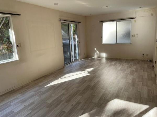 高槻市南平台３丁目の中古一戸建