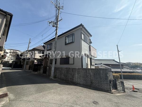 高槻市奈佐原元町の中古一戸建