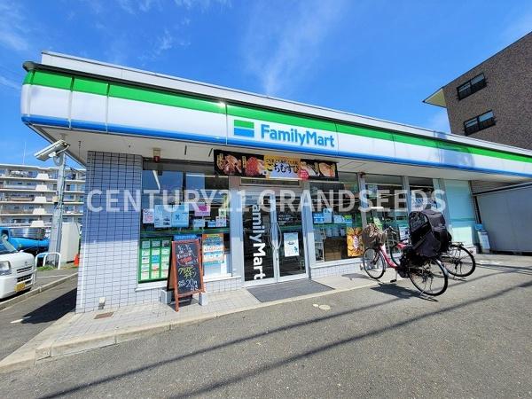 コープ野村高槻Ｄ号棟(ファミリーマート真上二丁目店)