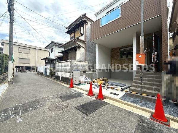 高槻市西冠１丁目の新築一戸建
