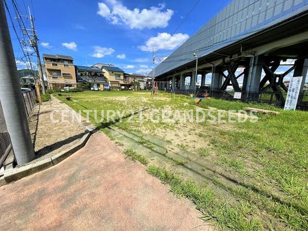 高槻市野田４丁目の中古一戸建て(野田四丁目かえで公園)