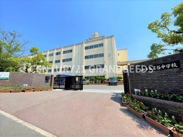 高槻市安岡寺町１丁目の土地(高槻市立芝谷中学校)