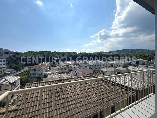 高槻市南平台４丁目の中古一戸建て