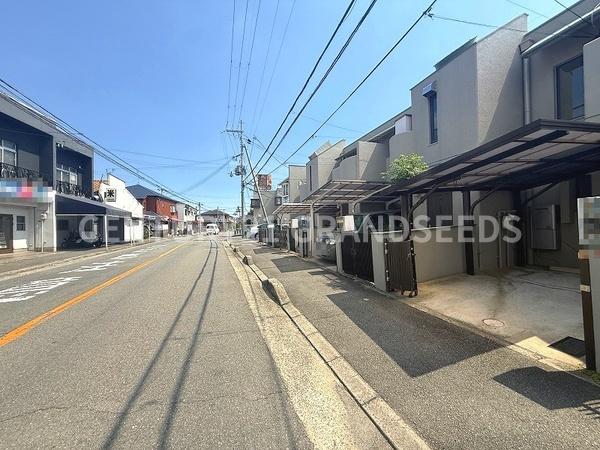 高槻市南平台４丁目の中古一戸建て